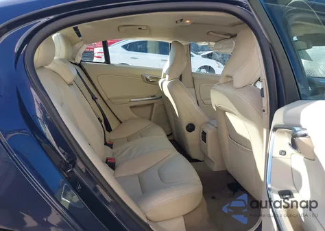 2011 Volvo S60 T6 из США, поврежденный, VIN YV1902FH5B2006927